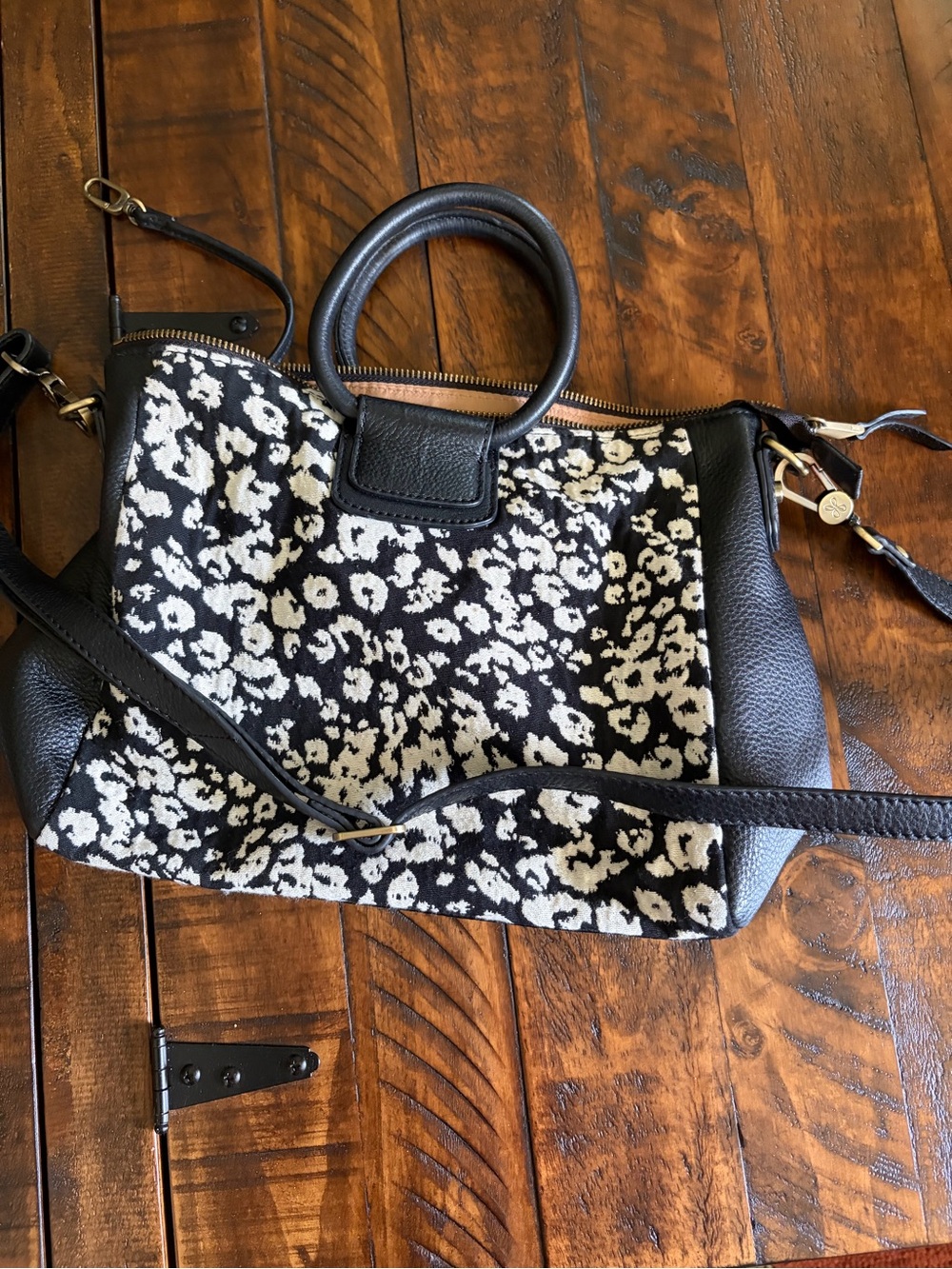 Hobo medium Sheila Black & White Leopard Print Satchel Handbag -